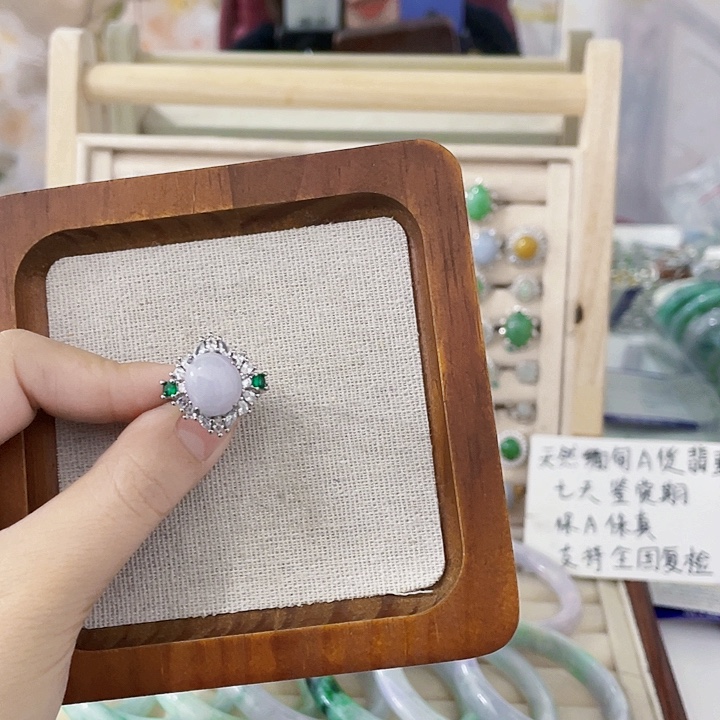 翡翠未镶嵌颈饰天然翡翠Ａ货