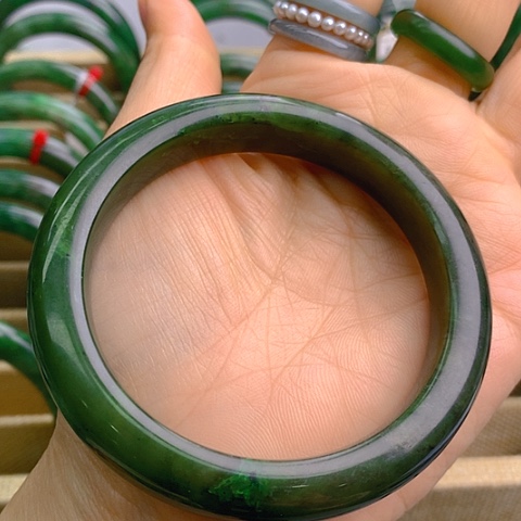 未镶嵌和田玉挂件不**心58