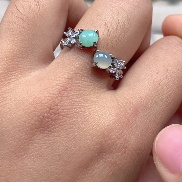 翡翠未镶嵌戒指戒指