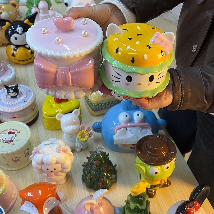 摆件陶瓷等行业的产品出口
