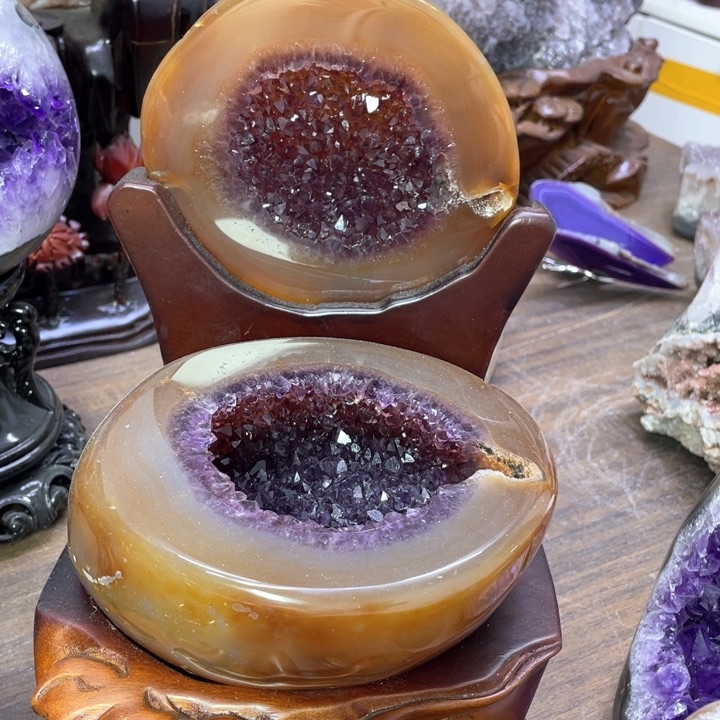 水晶摆件未镶嵌捡漏