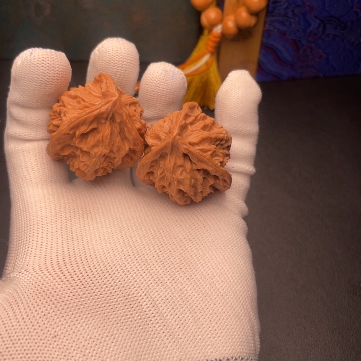 文玩核桃吊坠盘山