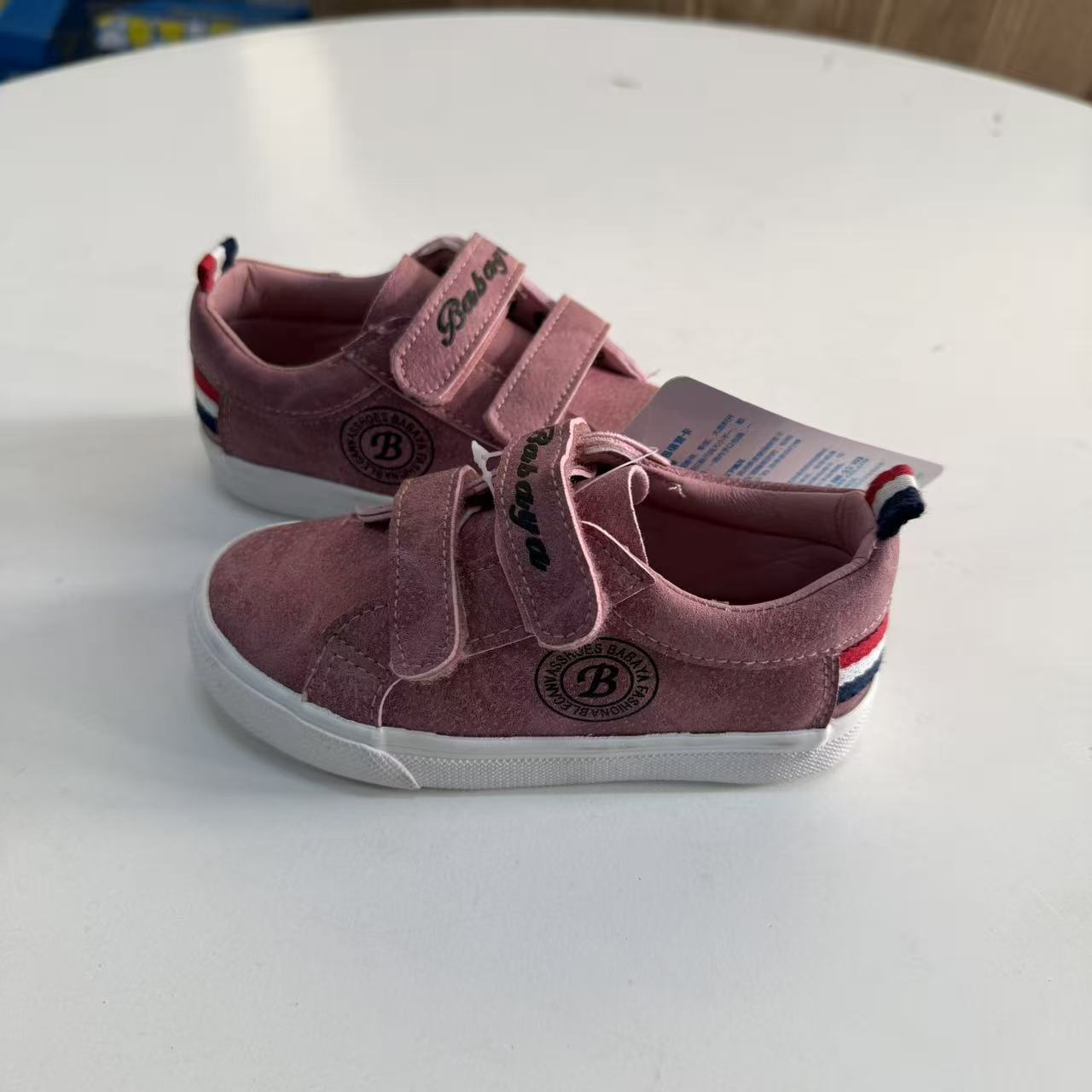 1262儿童加绒通用圆头轻便休闲板鞋单鞋时尚学生潮流