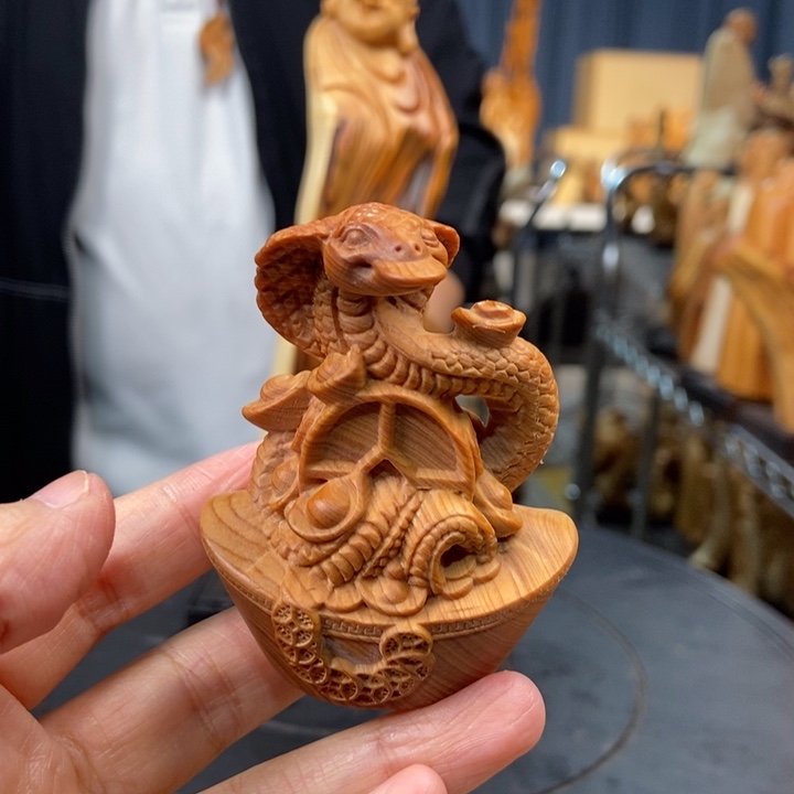 柏木（崖柏）手把件蛇