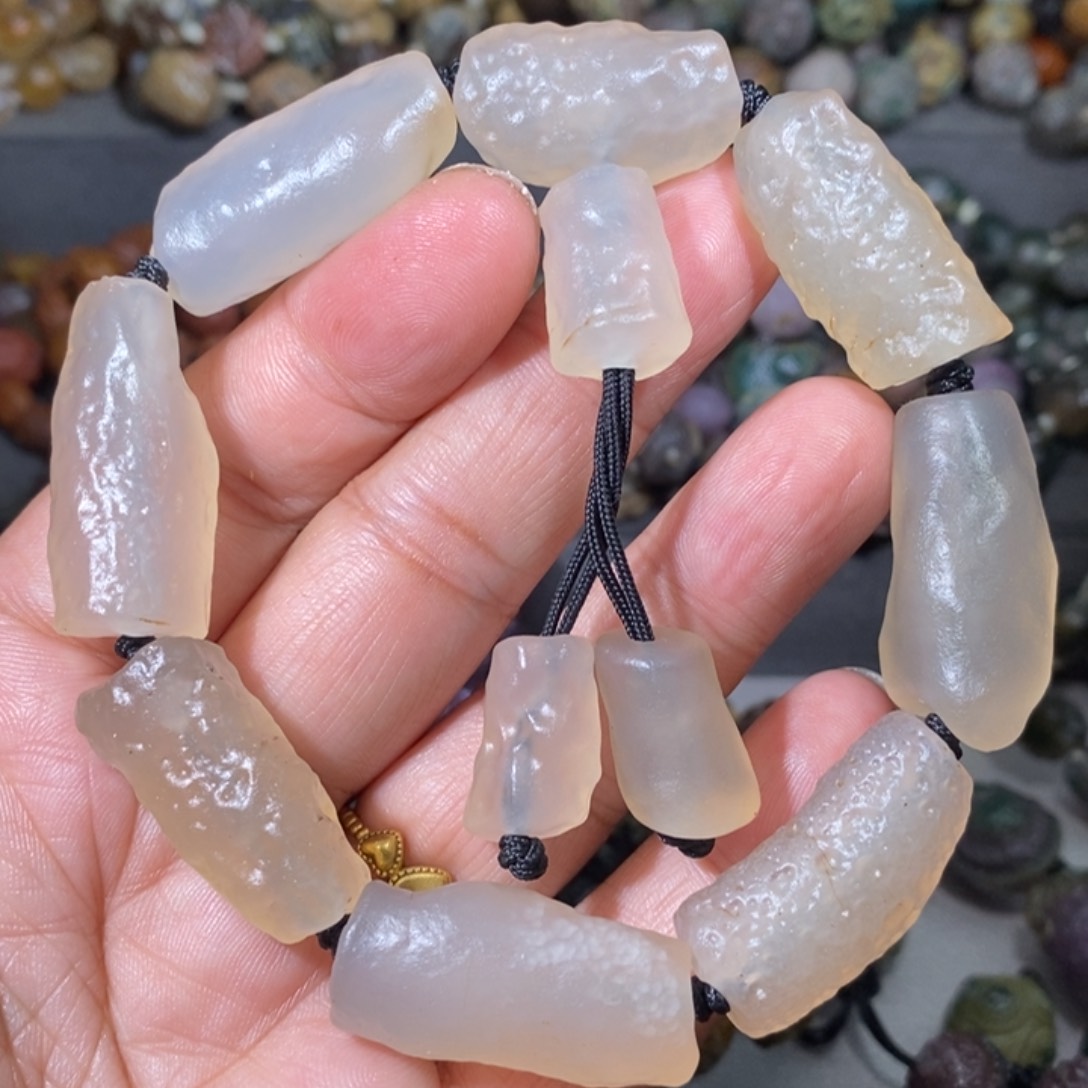 未镶嵌玛瑙/玉髓珠宝奇石