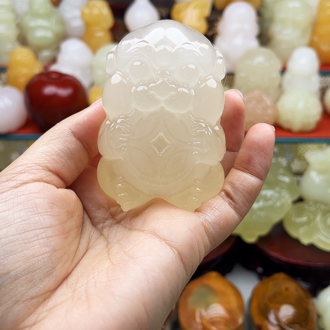 一***风石材貔貅手把摆件