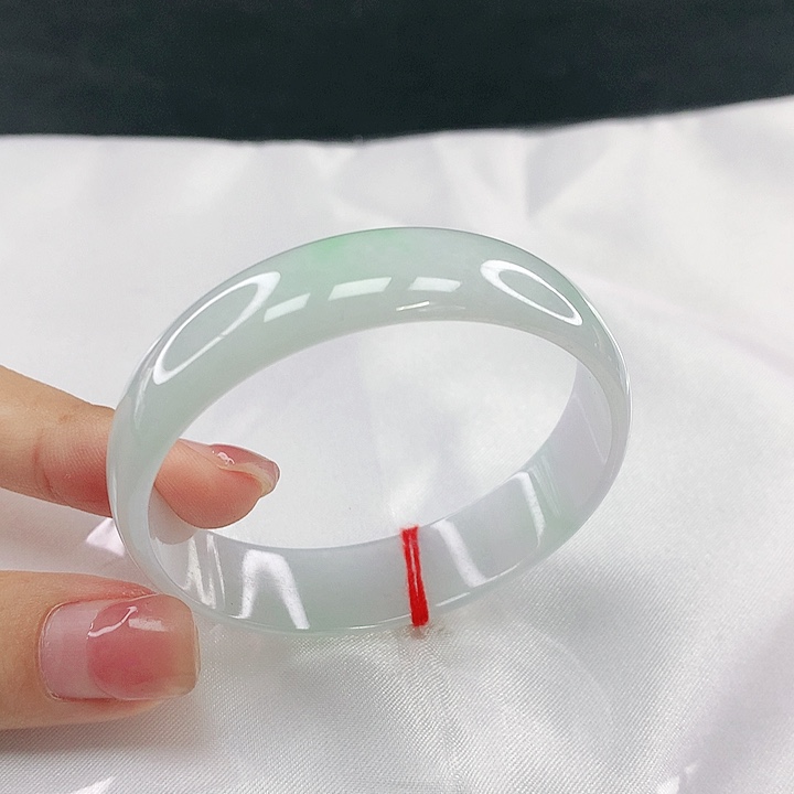 翡翠未镶嵌手镯圈50.9，05092