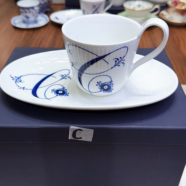 瓷片杯子杯子杯子水杯杯子水杯