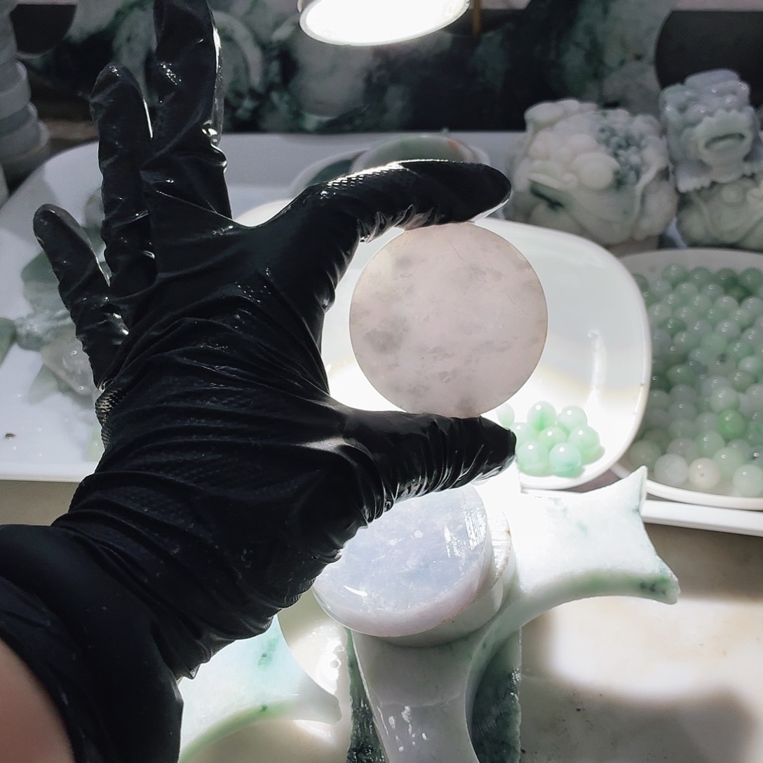 翡翠未镶嵌颈饰边角料