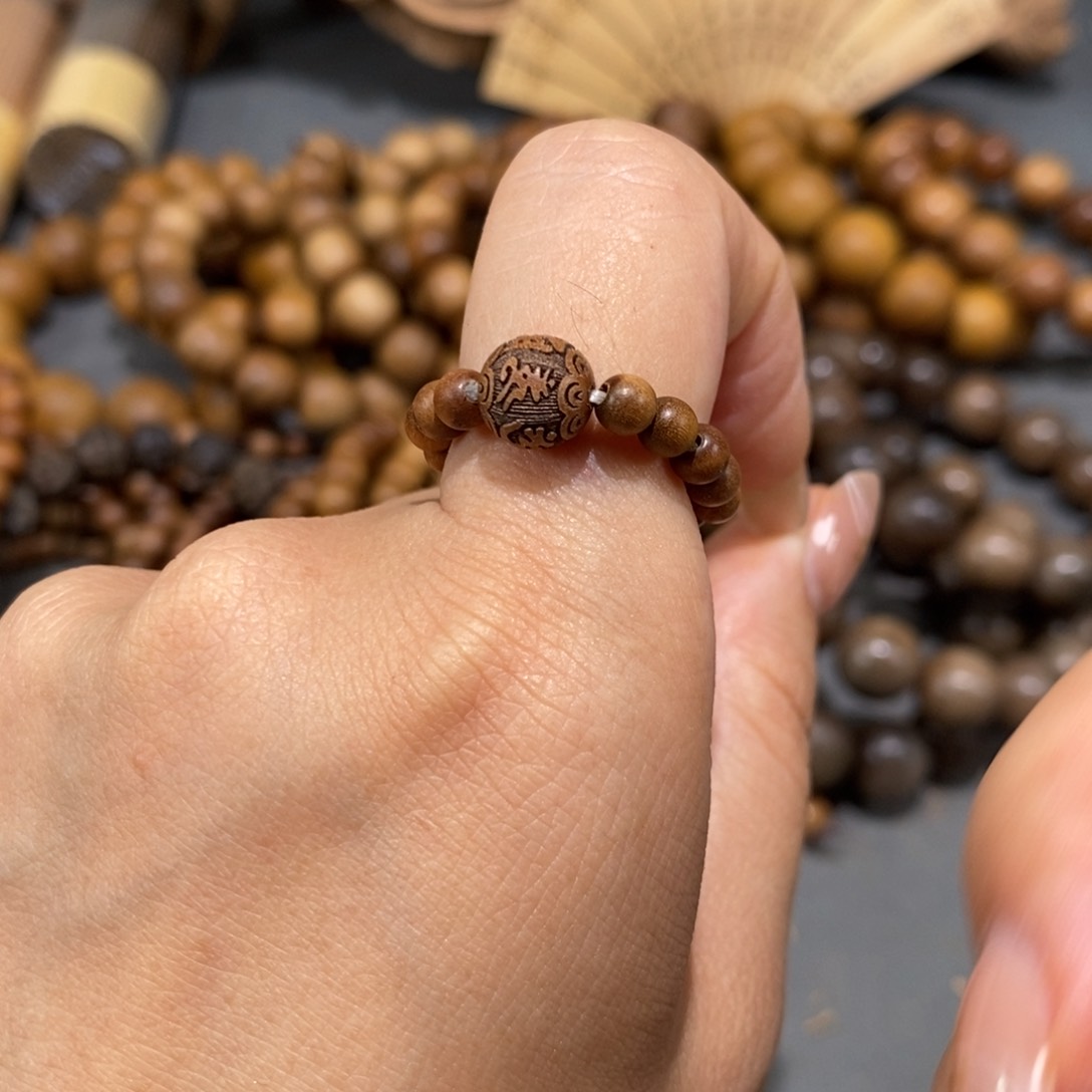 檀香木其他微瑕戒指0.4