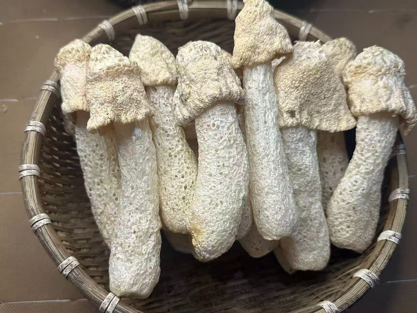 直播特价（帮爸妈卖竹荪）