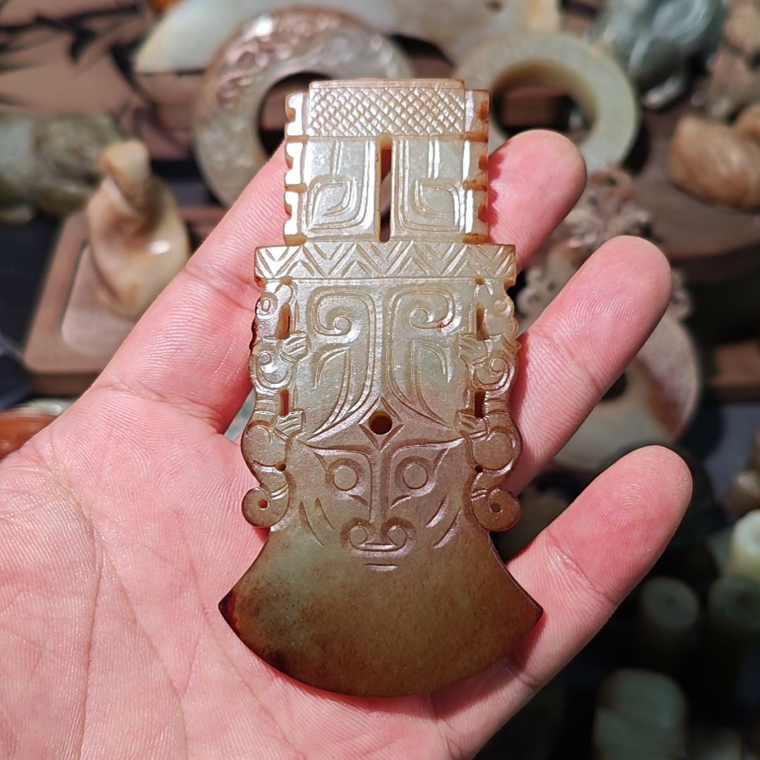 五***叔和田玉（糖玉）未镶嵌颈饰