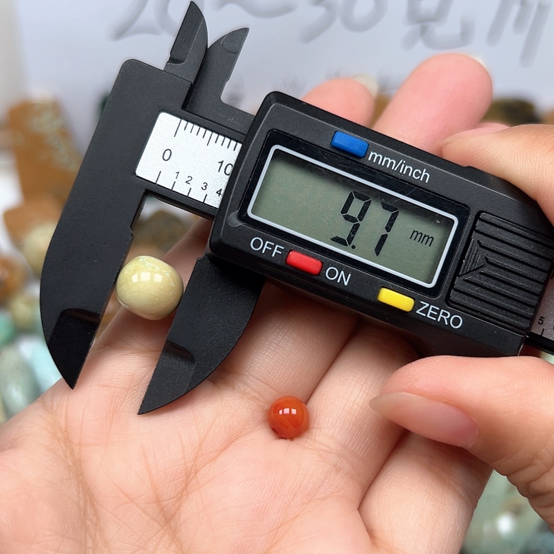 未镶嵌南红玛瑙珠宝奇石