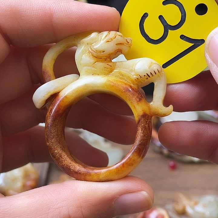 和田玉（糖玉）未镶嵌颈饰