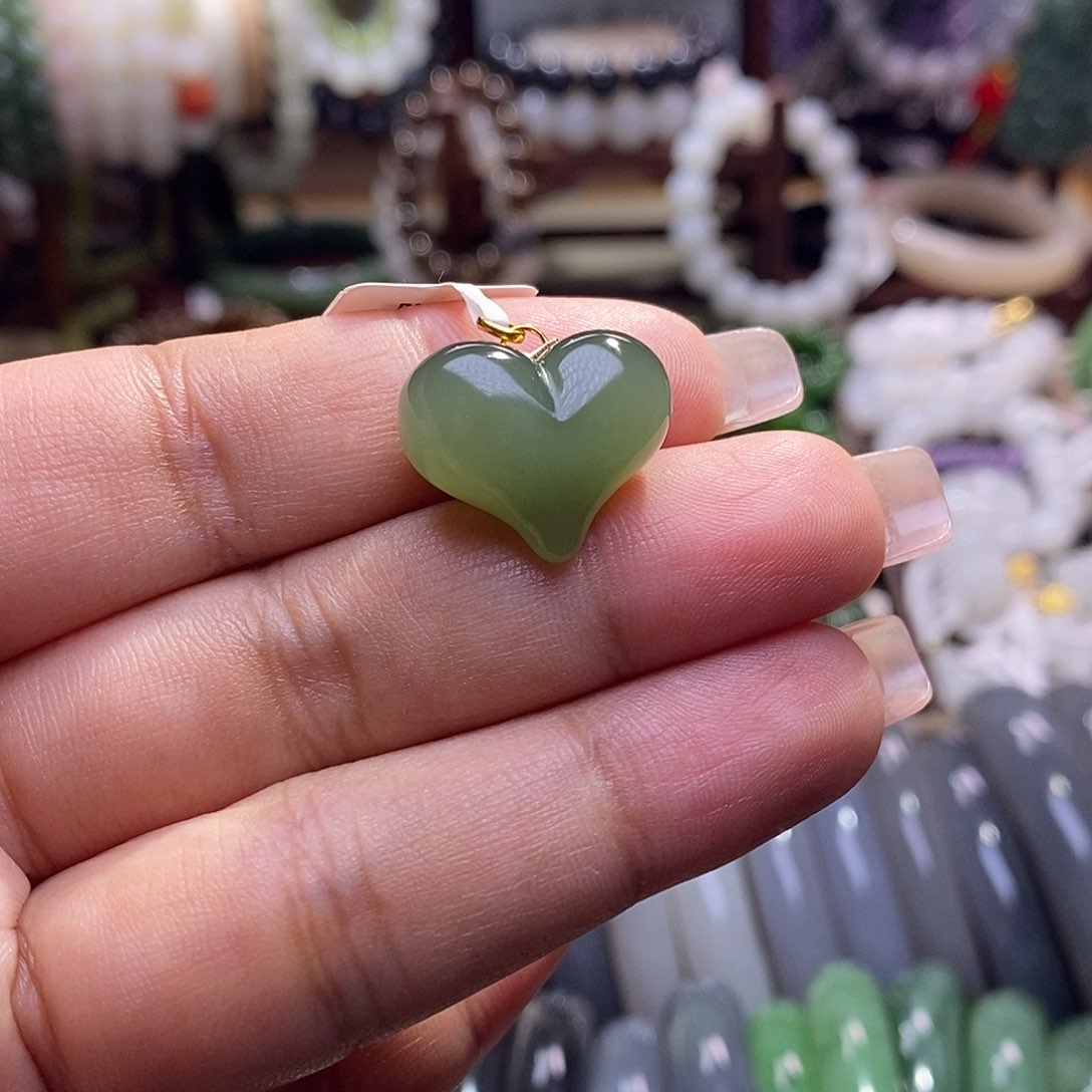 颈饰未镶嵌和田玉冰晴水老矿料高冰浓晴金镶屁桃