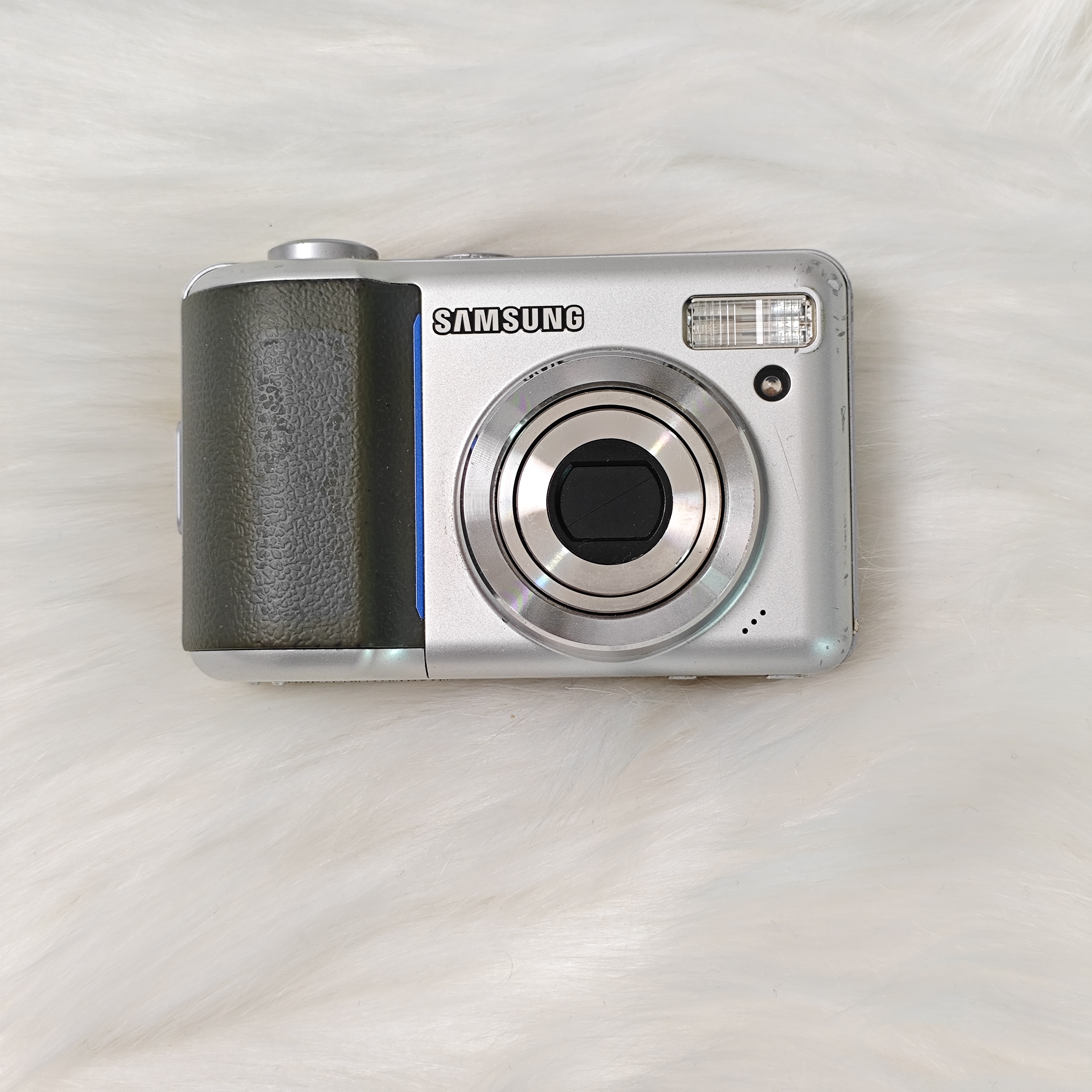 8新 Samsung/三星 s800 银灰色 出片复古冷白皮 配件齐全