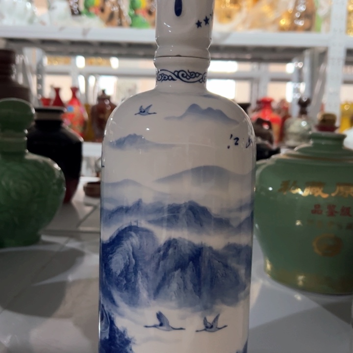 瓷3斤青花长征酒瓶