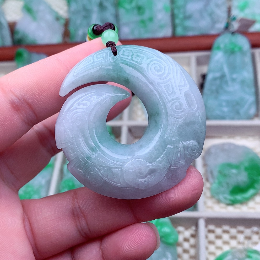 翡翠未镶嵌吊坠(不含链)