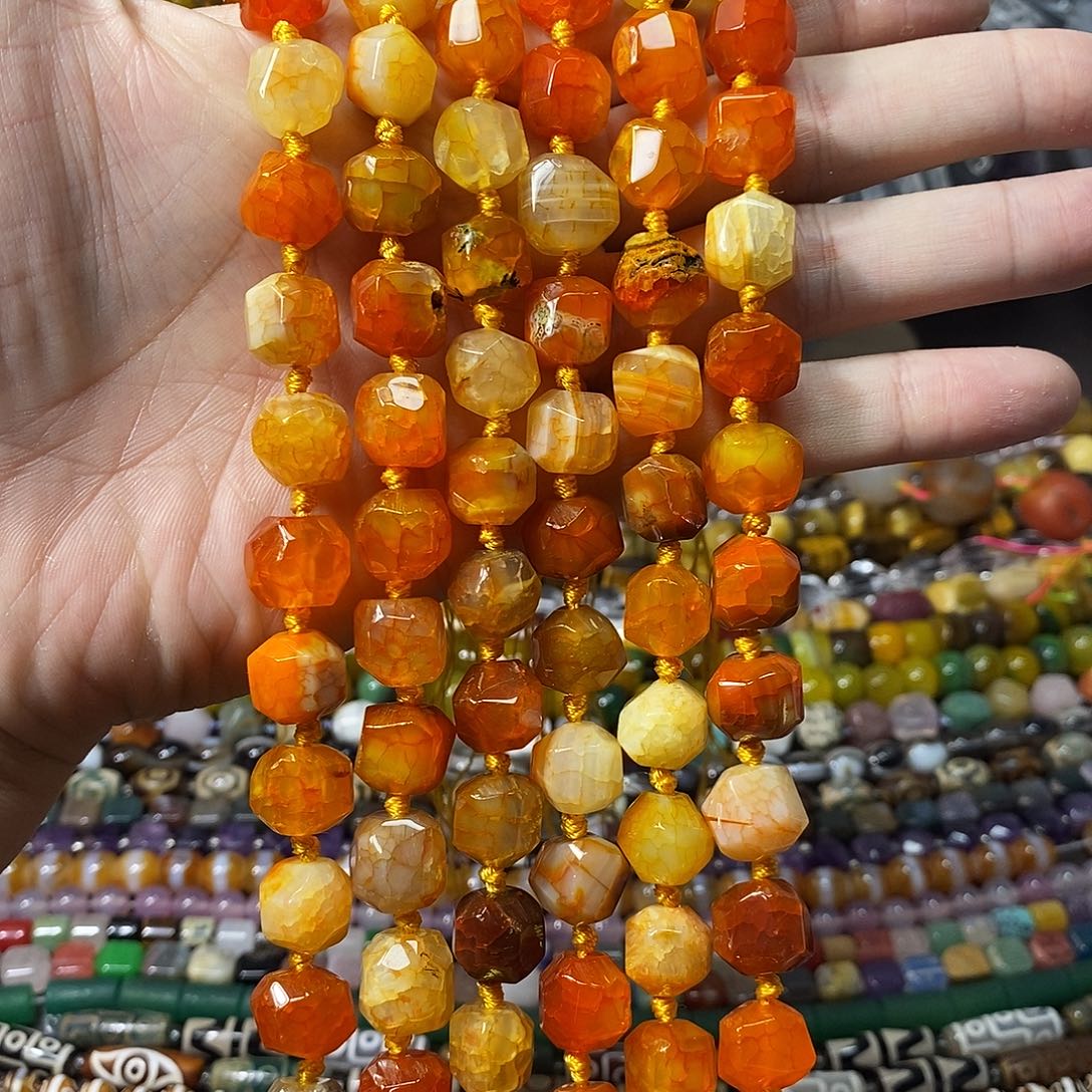 石英质玉未镶嵌，龙鳞玛瑙随行切13mm，