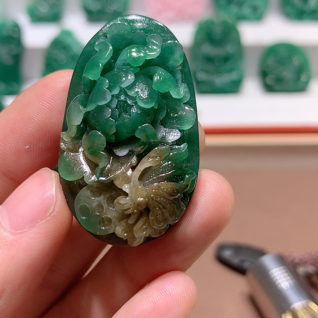 独山玉挂件未镶嵌