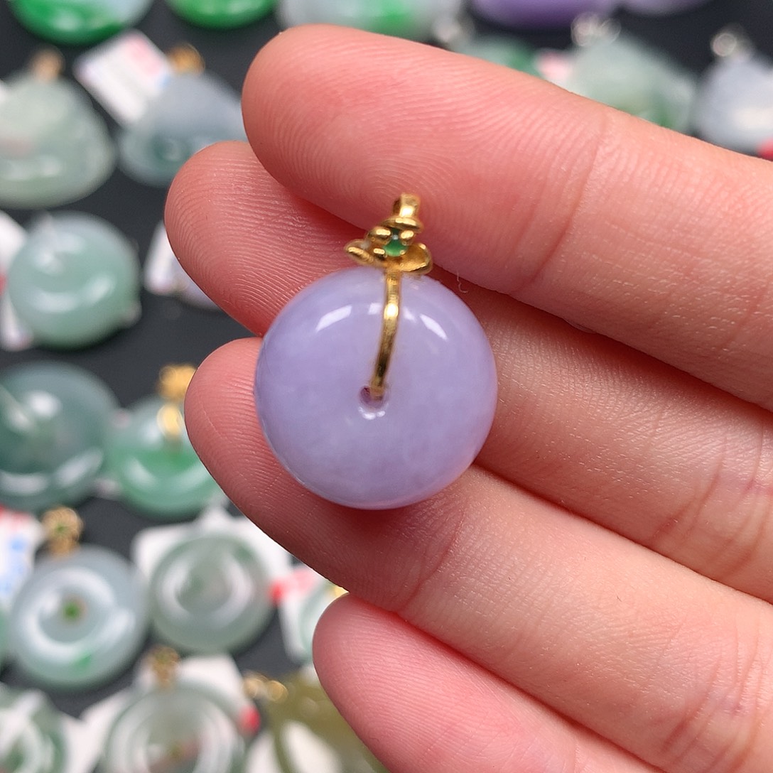 颈饰18K金镶嵌翡翠翡翠吊坠