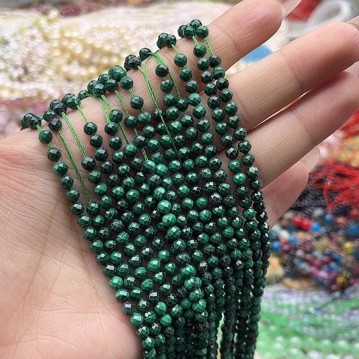 玛瑙/玉髓珠宝半成品未镶嵌一条4mm左右孔雀石刻面