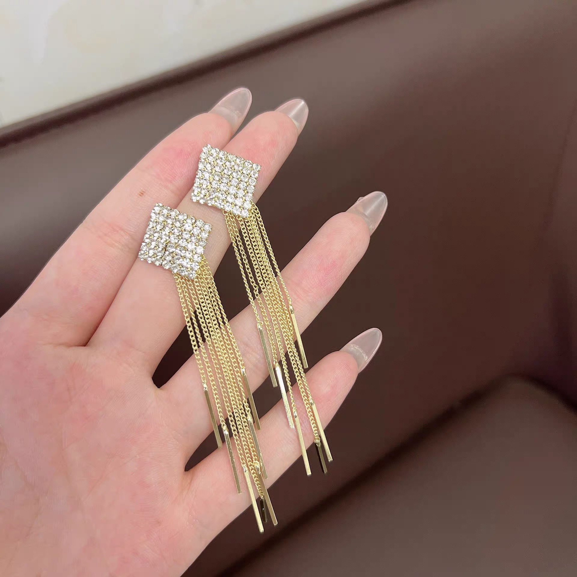 铜合金合成锆石耳饰 菱形气质轻奢时尚百搭简约长款耳环