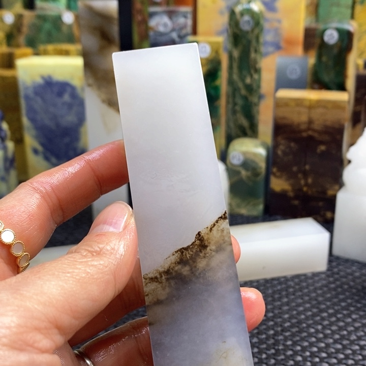 青田石月**河青田石印章石