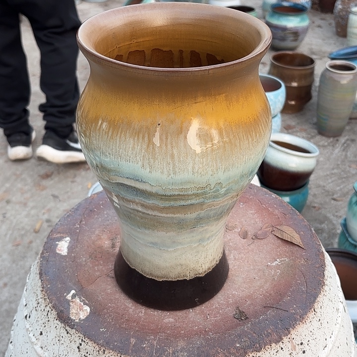 高度30厘米口18厘米