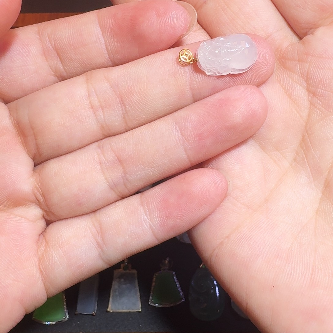 翡翠18K金镶嵌颈饰11111111