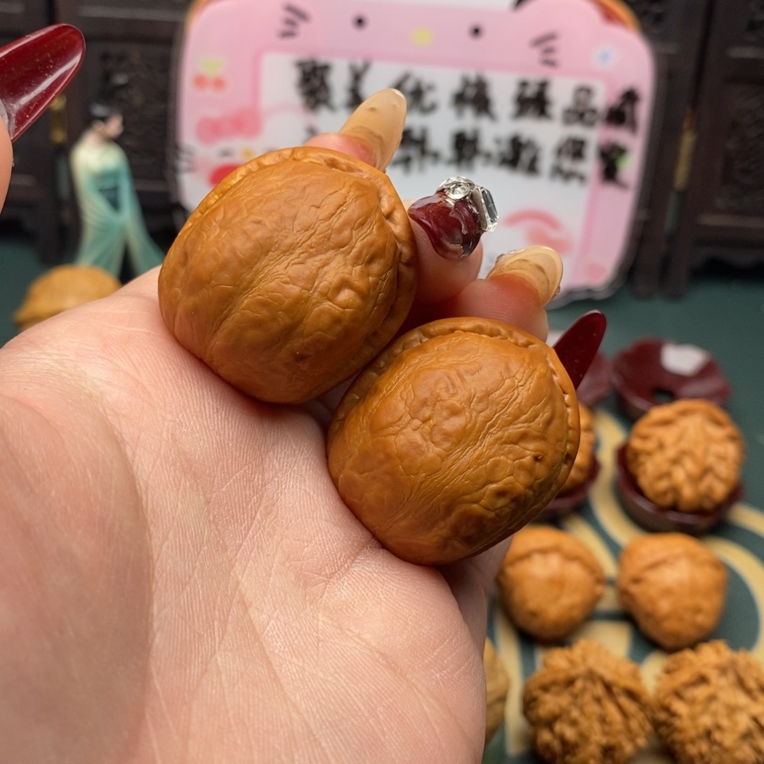 文玩核桃把件铁石龙胆