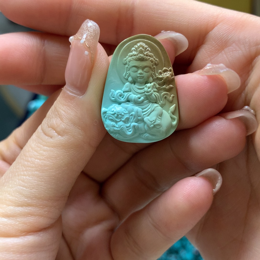 绿松石配饰未镶嵌