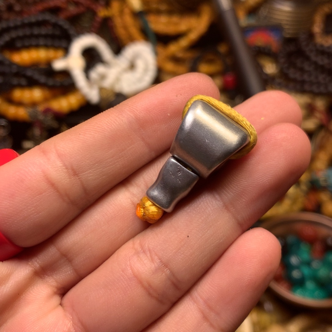 泥塑娘啦擦擦骰子