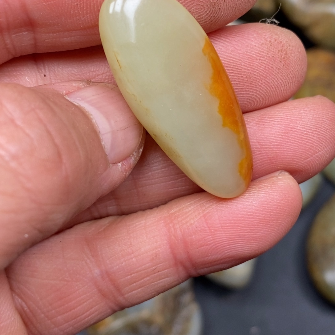 和田玉（糖玉）挂件未镶嵌