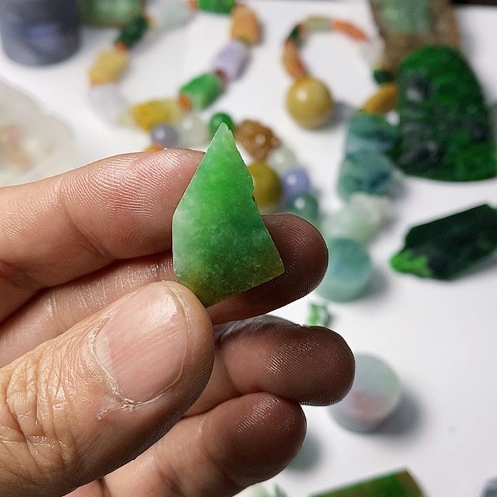 翡翠散珠天然翡翠A货