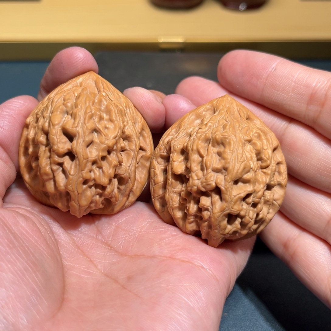 文玩核桃把件1*.大沽石