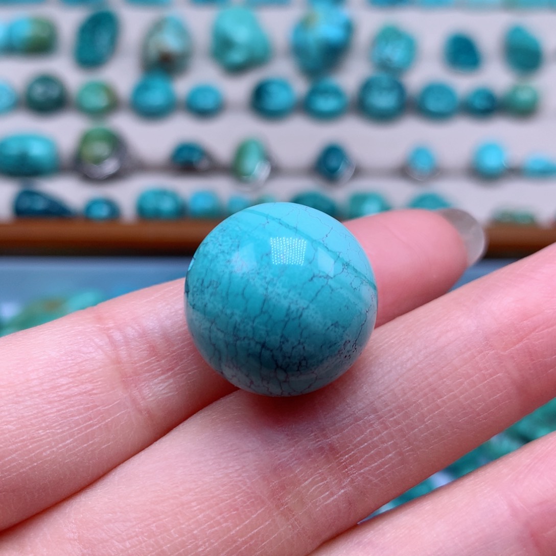 绿松石颈饰未镶嵌