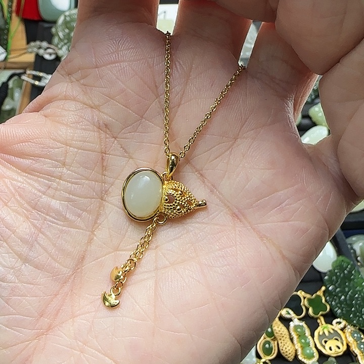 颈饰银S925镶嵌和田玉