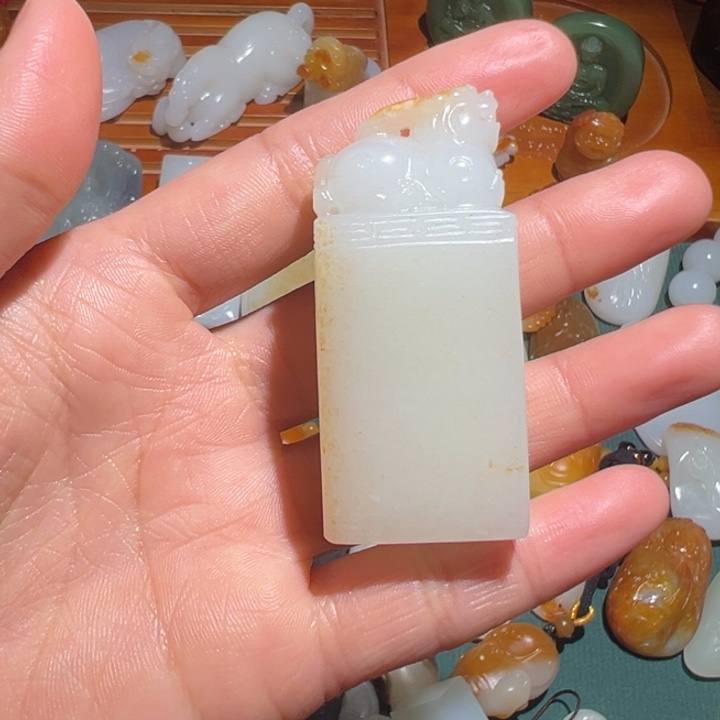 和田玉未镶嵌挂件用****2