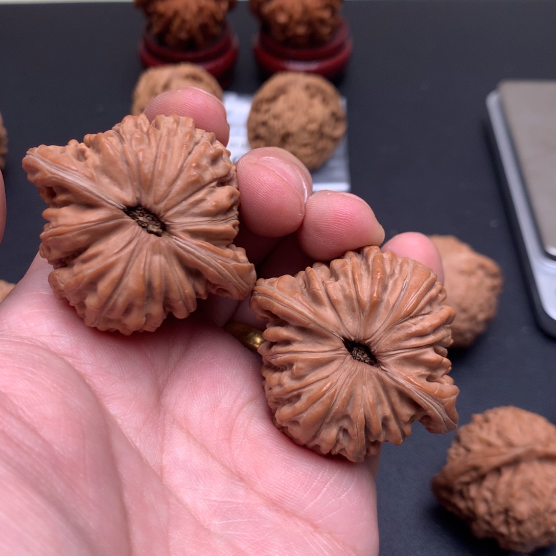 【闪购商品】文玩核桃吊坠空汉高楼44