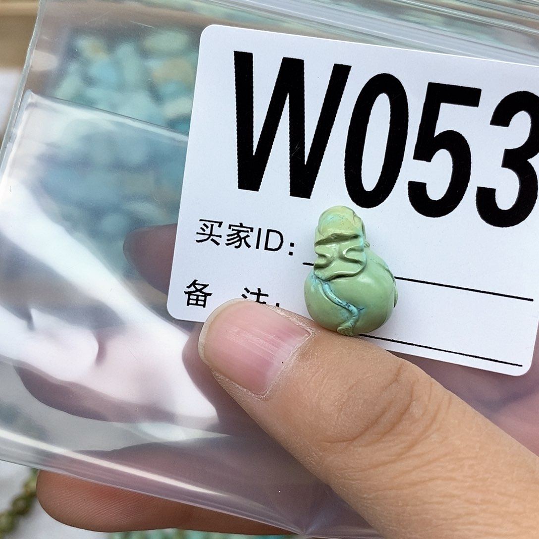 绿松石配饰未镶嵌