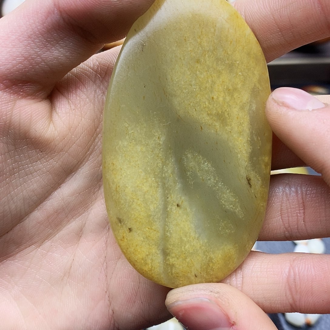 和田玉（糖玉）未镶嵌挂件