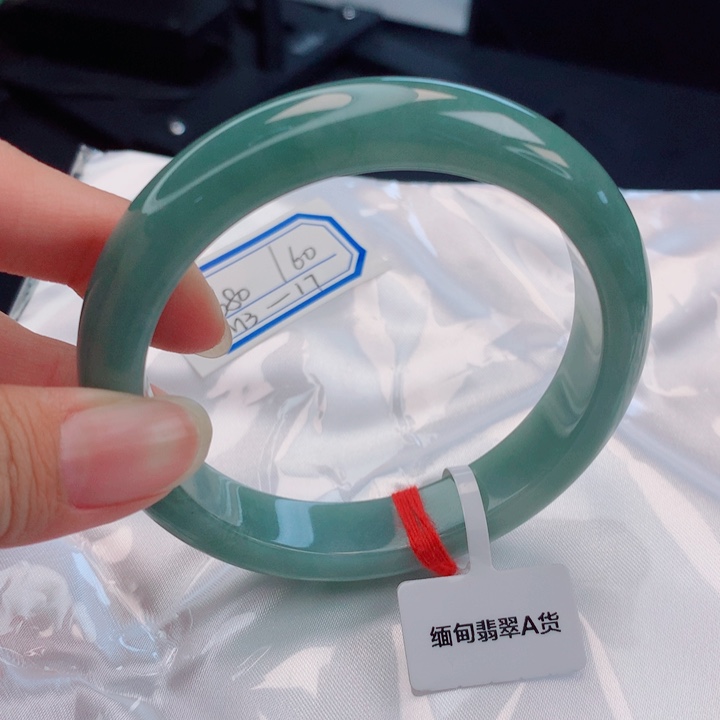 未镶嵌手镯翡翠60+圈