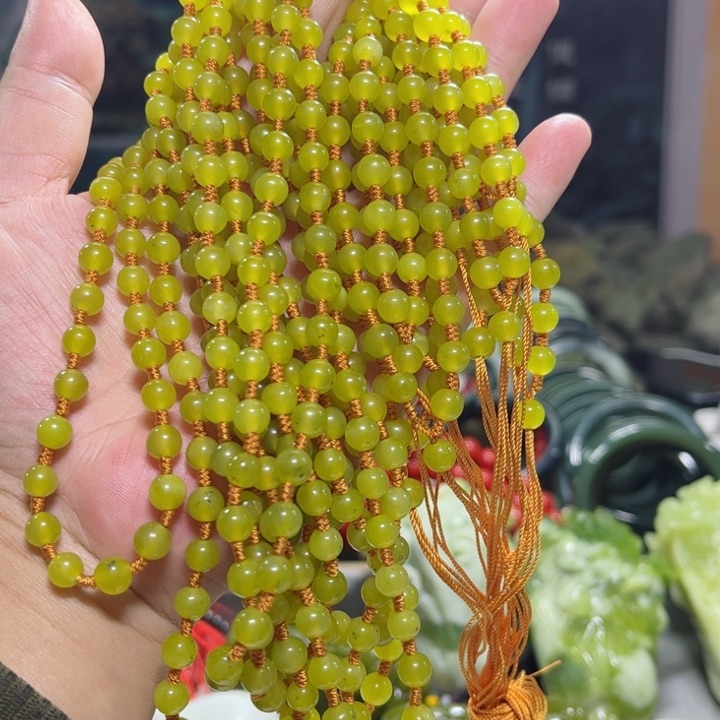 蛇纹石玉颈饰多样性发货未镶嵌