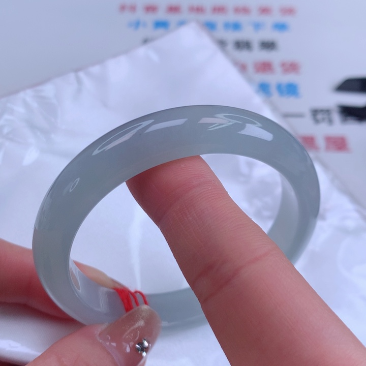 翡翠手镯未镶嵌缅甸天然A货翡翠