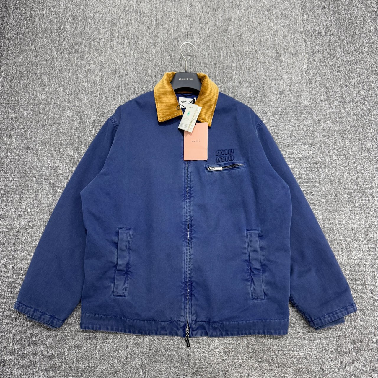 全新未使用 MIU MIU/缪缪 25ss 灯芯绒做旧牛仔夹克/12172/40码