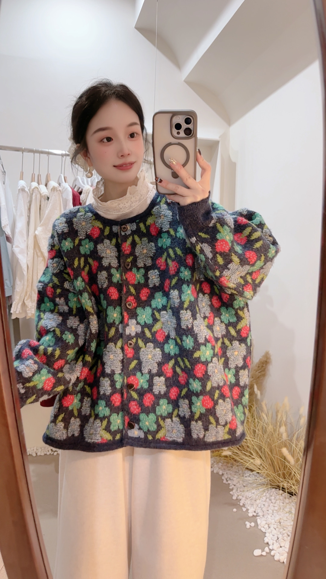 可衣-【音乐会】森系秋冬新款蓝色花朵绵羊毛外套重工毛衣