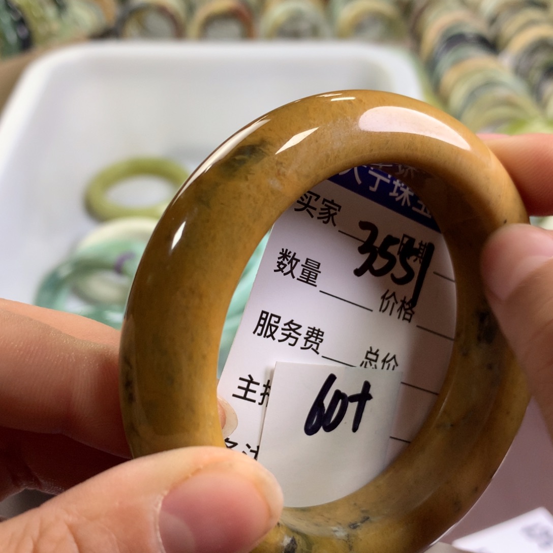 蛇纹石玉未镶嵌手镯3551