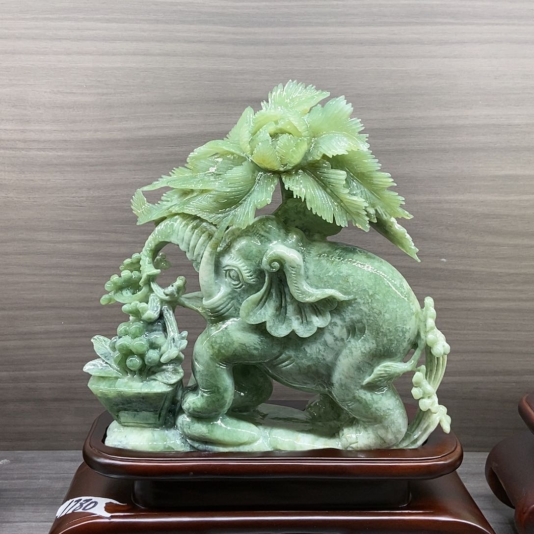 【闪购商品】玉牛**哥家居摆件