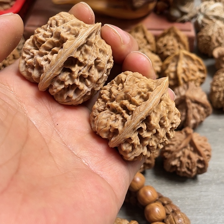 【闪购商品】文玩核桃把件秦岭野麻40尺
